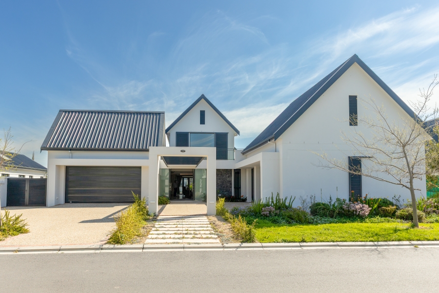 4 Bedroom Property for Sale in La Vue Western Cape